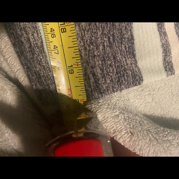 Lululemon tank tops both for $20 - Picture 16 of 16